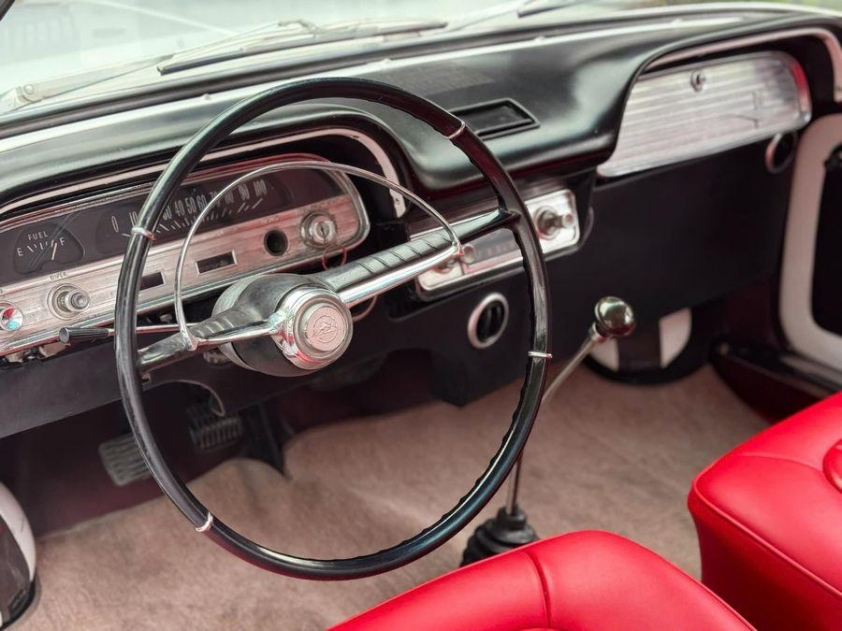 Huyền thoại của thập niên 60 Chevrolet Corvair Convertible 1962 rao bán với mức giá đáng chú ý 564634Huyền thoại của thập niên 60 Chevrolet Corvair Convertible 1962 rao bán với mức giá đáng chú ý 564634