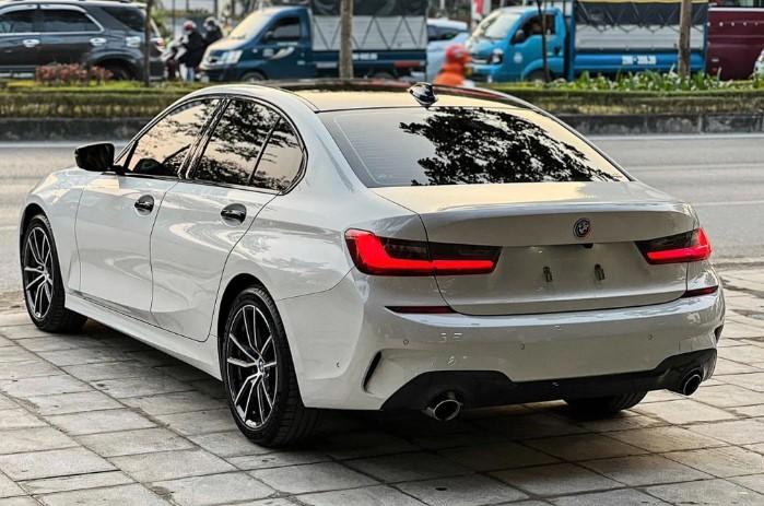 BMW 320i Sport Line Plus 2020: Xe cũ nâng cấp hàng khủng với giá bán hấp dẫn 585723