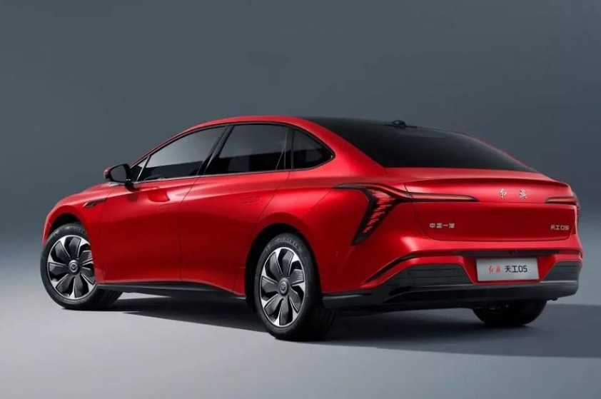 Hongqi ra mắt sedan điện Tiangong 05, ngang cỡ Toyota Camry với phạm vi hoạt động lên tới 750 km 588979