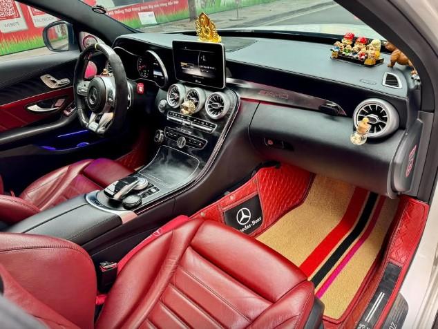 Mercedes-Benz C300 AMG 2016 độ C63 đang được rao bán hấp dẫn trên sàn xe cũ 591627