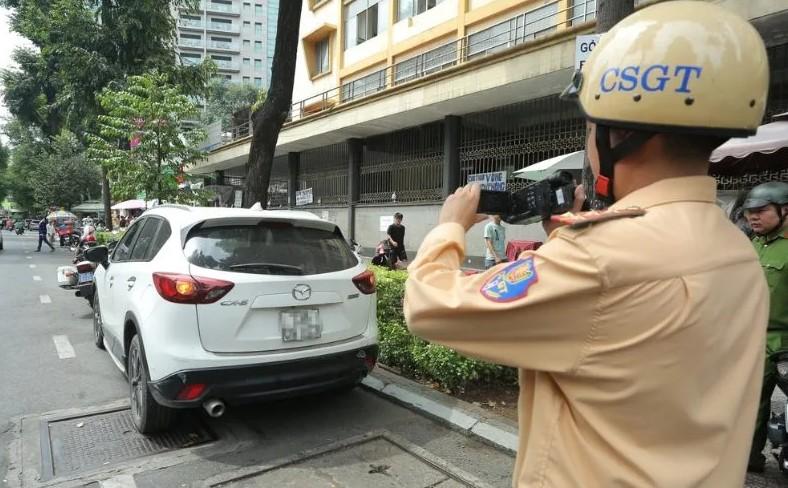 Quy định mới về dừng, đỗ xe: 14 vị trí tài xế không được vi phạm dù không có biển cấm 592497