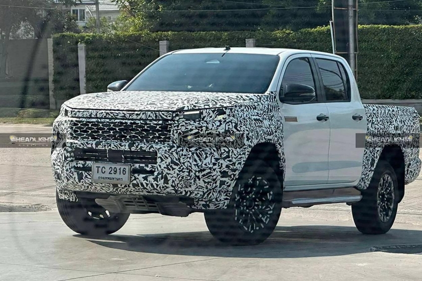 Xem trước Toyota Hilux 2025 tại Đông Nam Á: Nâng cấp mạnh mẽ để đối đầu Ford Ranger 597443