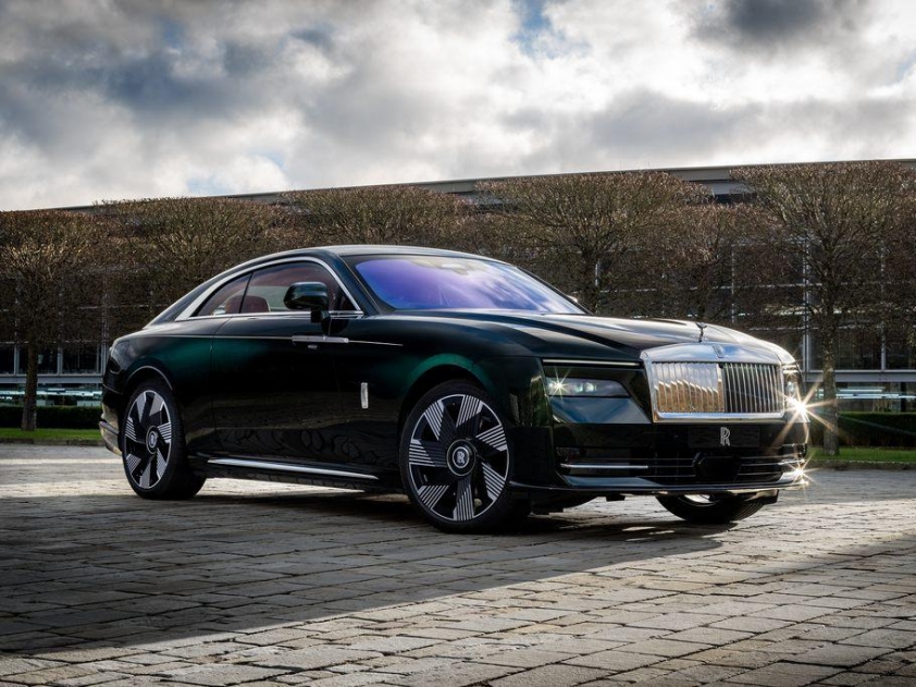 Rolls-Royce Spectre Soulmate – Biểu tượng tình yêu và đẳng cấp siêu sang 597533