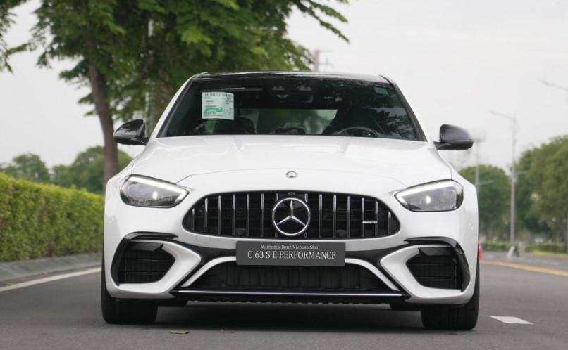 Mercedes-AMG C43 2025 điều chỉnh giá bán tại Việt Nam kèm bổ sung thêm trang bị 603828