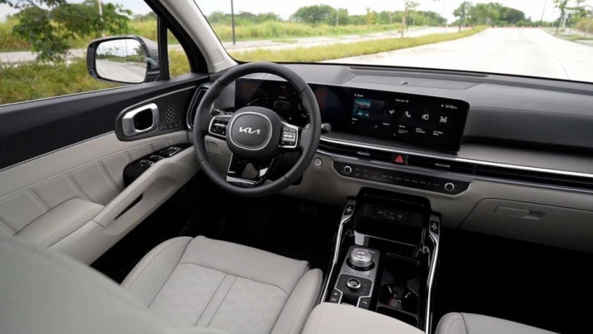 Kia Sorento 2025 rục rịch ra mắt bản nâng cấp, thêm trang bị mới cạnh tranh Santa Fe 607554