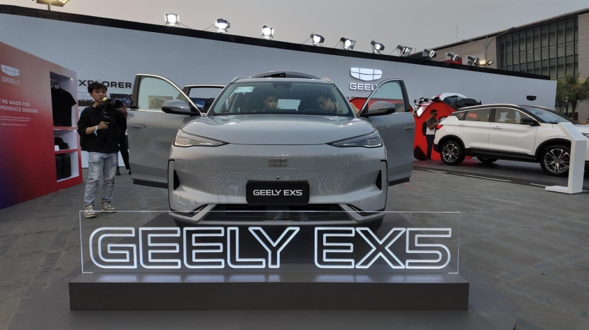 Geely EX5 chính thức ra mắt tại Việt Nam - Gương mặt mới trong phân khúc SUV điện cỡ C 608835