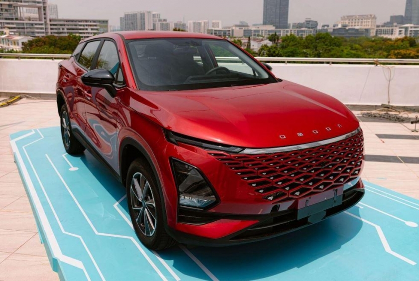 SUV cỡ B Omoda C5 Luxury được trang bị những gì với giá bán chỉ 499 triệu đồng? 609742