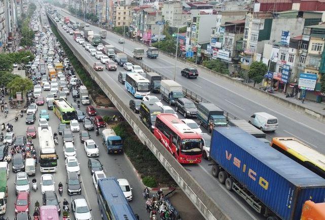 Hà Nội đề xuất cho phép ô tô đi vào làn khẩn cấp trên đường Vành đai 3 trên cao trong thời gian sửa đường 613038
