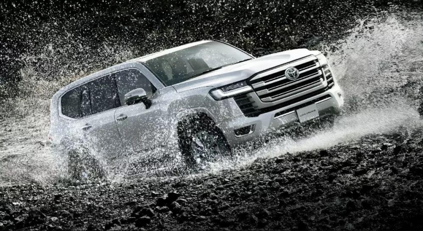 Toyota Land Cruiser LC300 2025 vừa ra mắt đã cháy hàng, hãng xe Nhật Bản tạm ngừng nhận đơn 613216