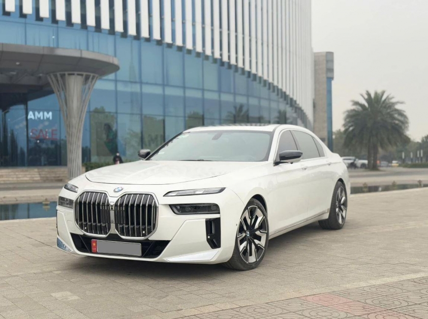BMW 750Li 2010 độ bodykit 7-Series 2025 rao bán rẻ bất ngờ 613509