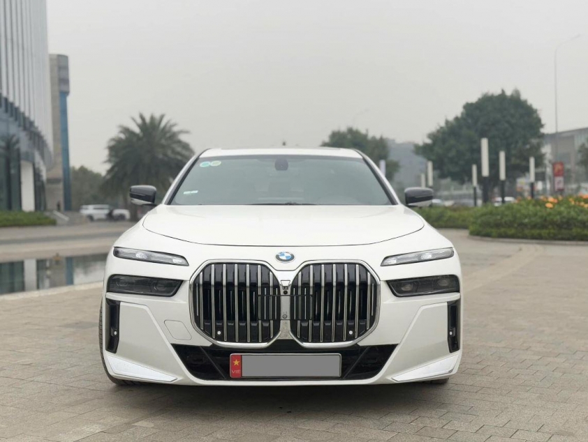 BMW 750Li 2010 độ bodykit 7-Series 2025 rao bán rẻ bất ngờ 613508
