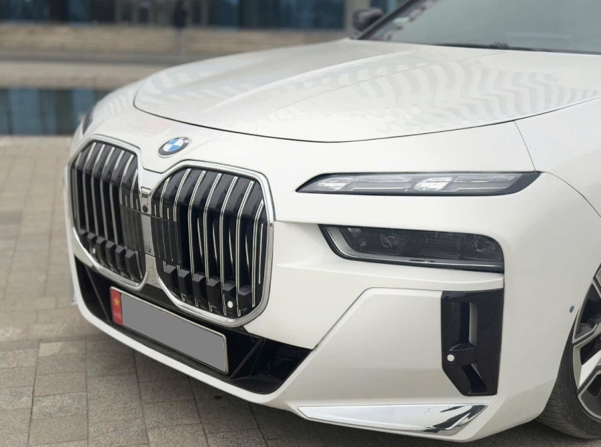 BMW 750Li 2010 độ bodykit 7-Series 2025 rao bán rẻ bất ngờ 613515