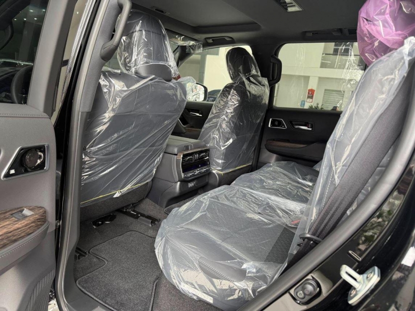 Toyota Land Cruiser 2025 cập bến Việt Nam với giá bán tăng cao 613940Toyota Land Cruiser 2025 cập bến Việt Nam với giá bán tăng cao 613940