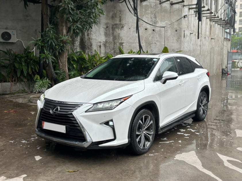 Lexus RX350 2018 – Lựa chọn SUV hạng sang cũ “giữ giá” đáng chú ý tại Việt Nam 615780