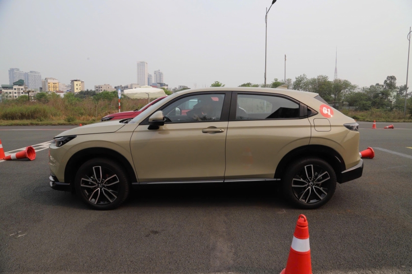 So sánh sự khác biệt Honda HR-V bản cao cấp tại Việt Nam và Thái Lan: Giá rẻ hơn, lược bỏ một số tính năng 616076