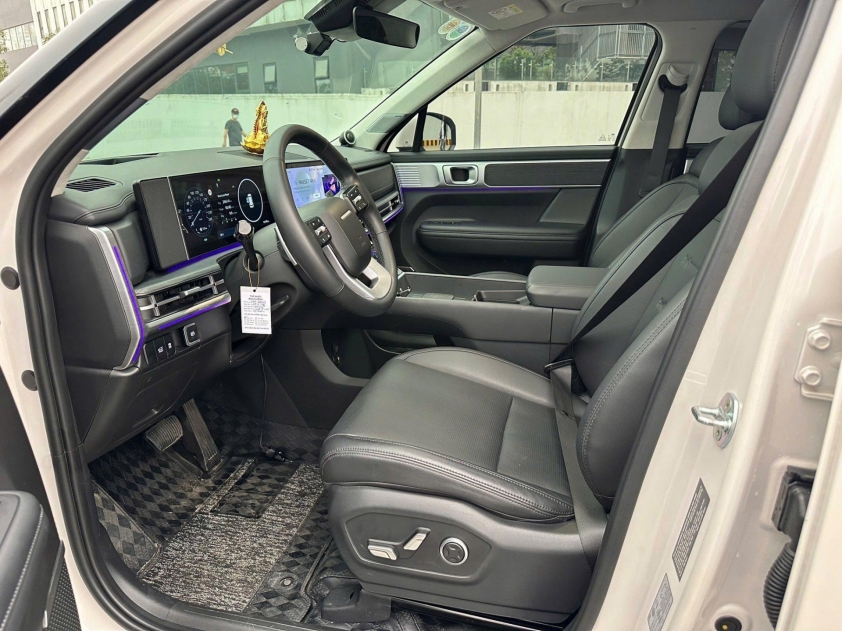 Mới lăn bánh 12.000 km, Hyundai SantaFe 2024 đời mới đã lên sàn xe cũ với giá bất ngờ 619278