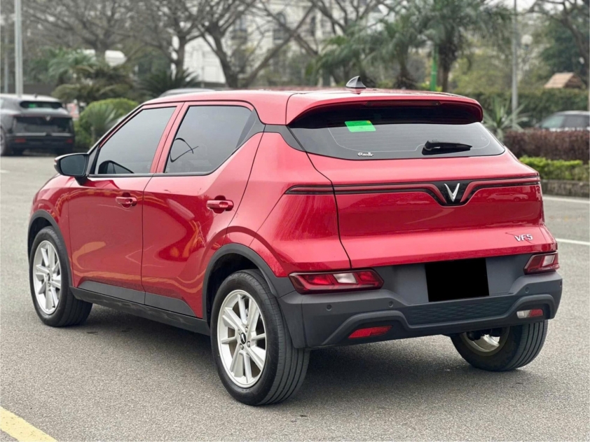 VF 5 bứt phá ngoạn mục,