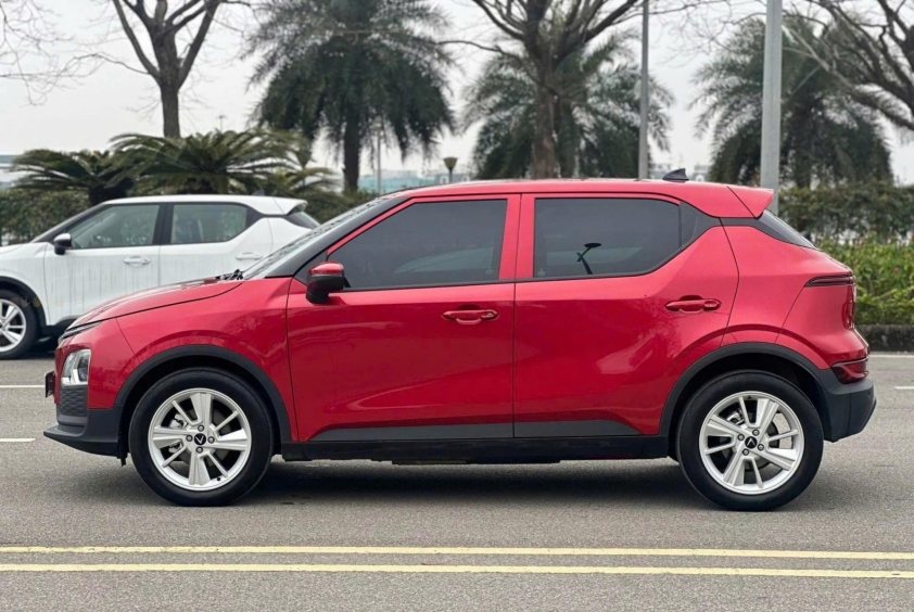 VF 5 bứt phá ngoạn mục,
