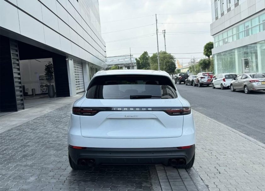 Porsche Cayenne độ tiền tỷ xuất hiện gây bão sàn xe cũ 621885