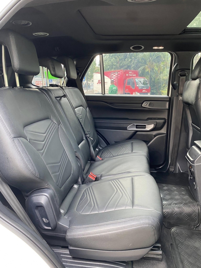 Ford Everest Titanium 2023 “lướt” chưa đầy 2 năm: Giá bán và tình trạng ra sao? 625377