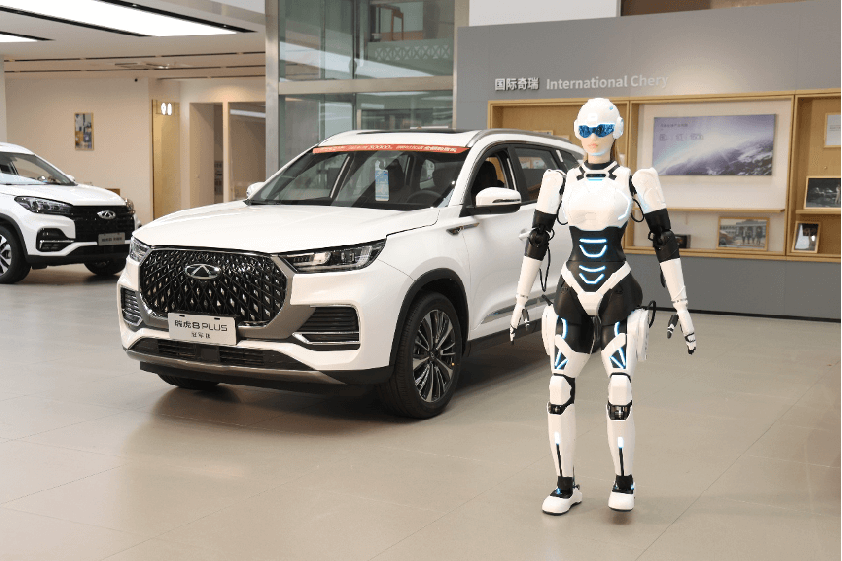 Chery thử nghiệm robot bán ô tô tại Malaysia: Cải tiến trải nghiệm hay chiêu trò
