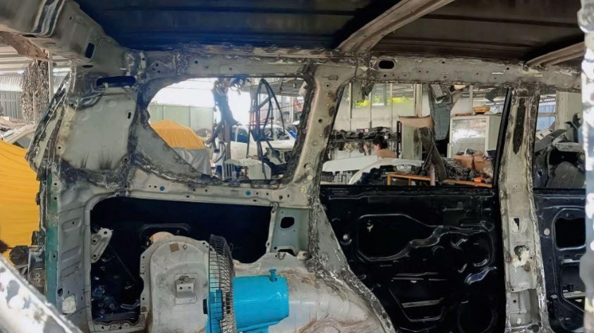 Cú “biến hình” ngoạn mục của Land Cruiser Prado từ đời 1998 sang bản 2022 630025