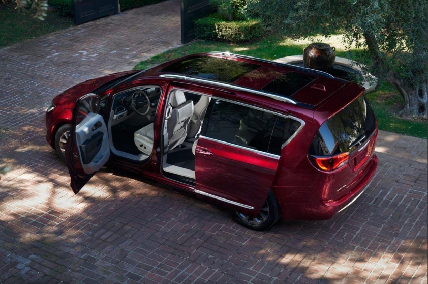 Chrysler Pacifica bí ẩn xuất hiện tại Hà Nội: Xe tự lái đang âm thầm thử nghiệm ở Việt Nam? 643918