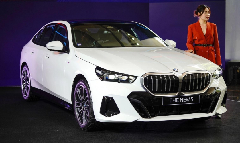 Giảm hơn 400 triệu, BMW 5 Series bản lắp ráp có đánh đổi điều gì? 646145