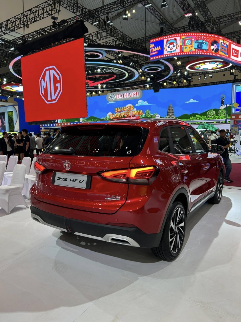 MG ZS thế hệ mới chào sân Đông Nam Á: Lột xác toàn diện, thêm bản hybrid tiết kiệm xăng 672384