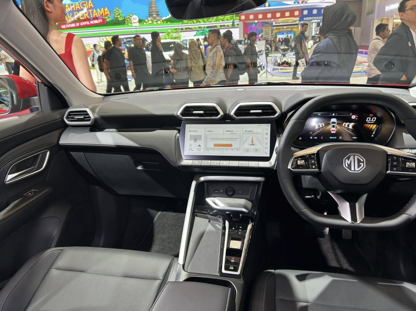 MG ZS thế hệ mới chào sân Đông Nam Á: Lột xác toàn diện, thêm bản hybrid tiết kiệm xăng 672383