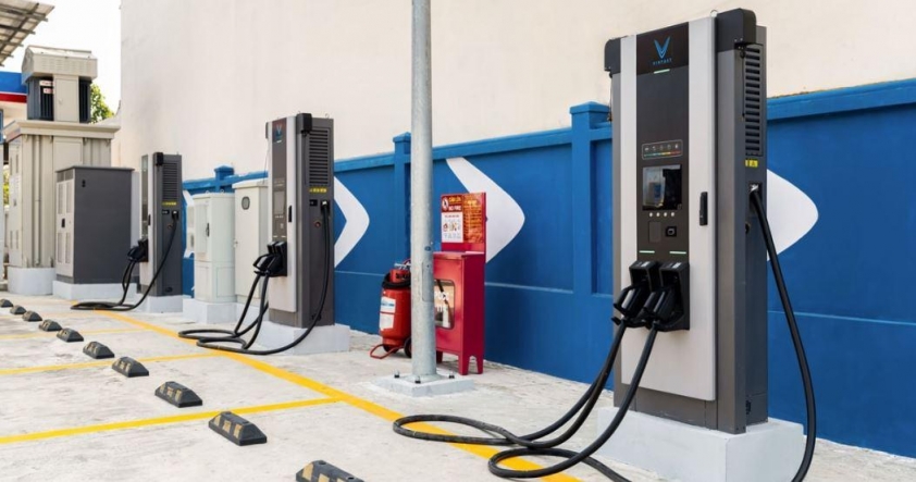 Tín hiệu cải thiện hạ tầng trạm sạc xe điện công cộng tại Việt Nam  680641