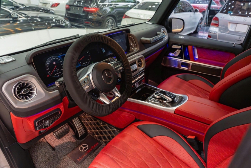 Mercedes-AMG G 63 chạm đáy đại lý, giá bán ngang xe đã qua sử dụng 684472