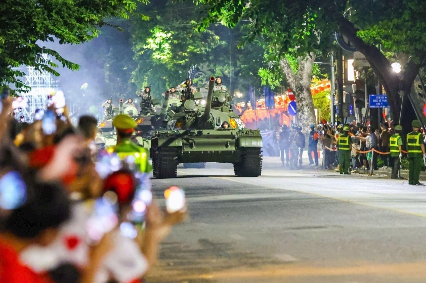 Hà Nội công bố phương án phân luồng giao thông phục vụ tổng duyệt diễu binh, diễu hành 694326