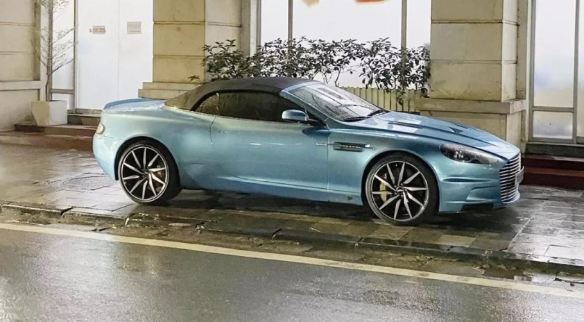 Aston Martin DB9 Volante độc nhất Hà Nội: Mua 3 tỷ, tốn thêm gần 3 tỷ để “lột xác” 695776