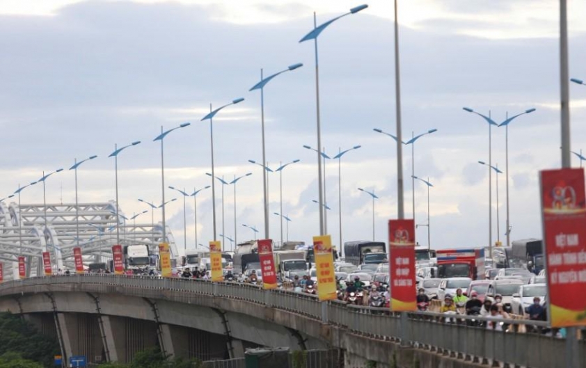 Giải mã nguyên nhân tuyến đường tới Trung tâm Hội chợ Triển lãm quốc gia bị