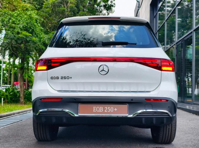 EQB 250+ 2025 cập bến đại lý: Mẫu SUV điện hạng sang chạy 537 km/sạc 699711