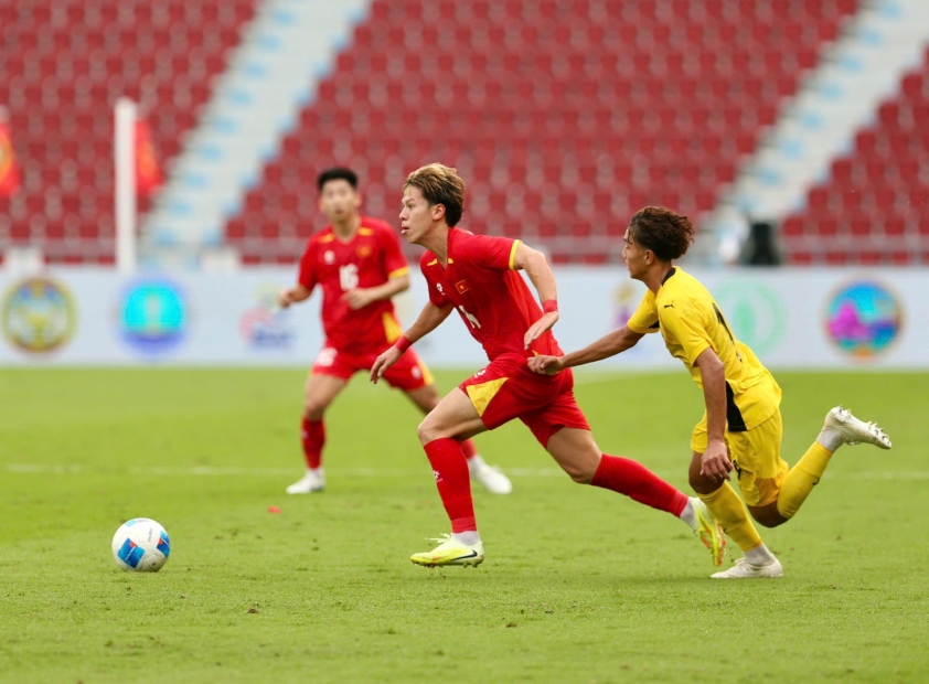 Việt kiều Nga lập tức đi vào lịch sử khi thắng U22 Malaysia 758526