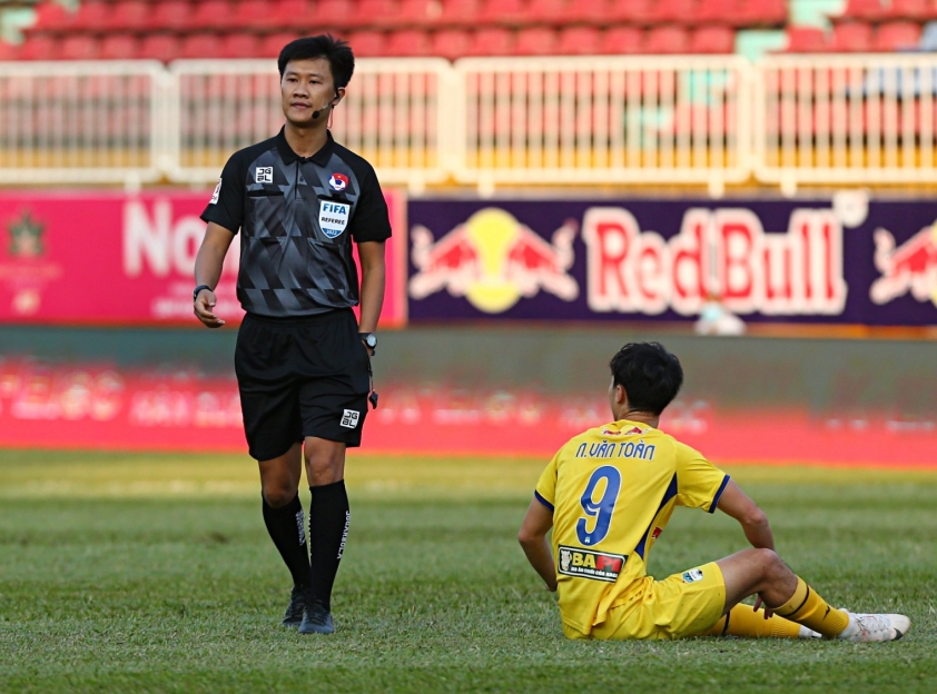 trong_tai_fifa_nguyen_manh_hai_zing