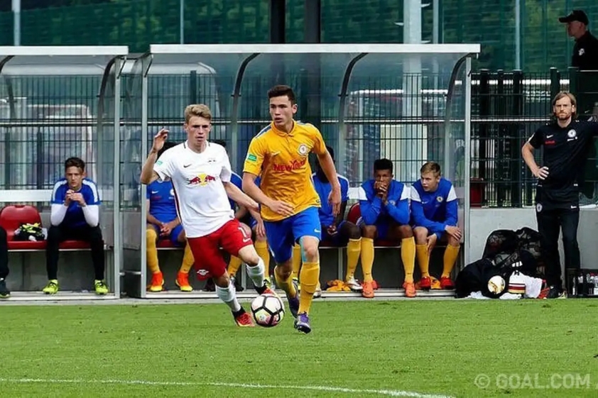 Tiền vệ Việt kiều Đức trở về V-League thử việc 156985