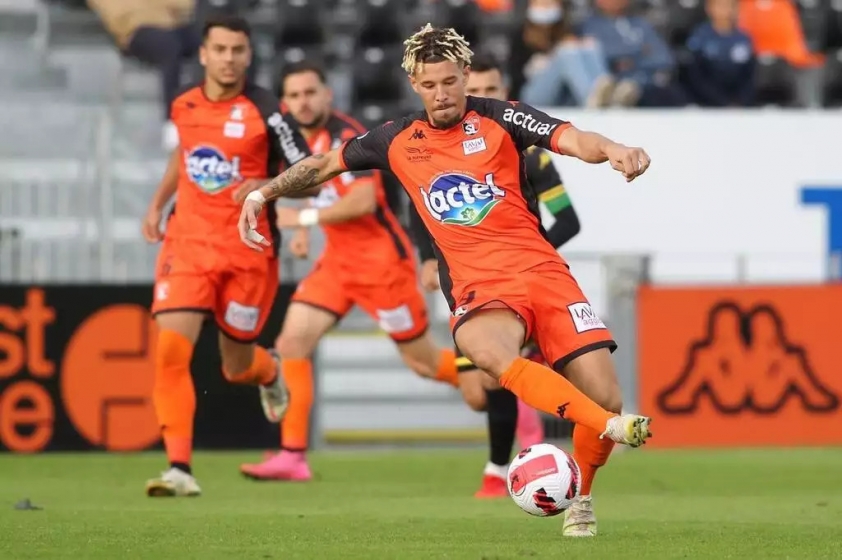 Cùng Pau FC, Quang Hải sắp đối đầu thêm một sao Việt kiều khác ở Ligue 2? 158167