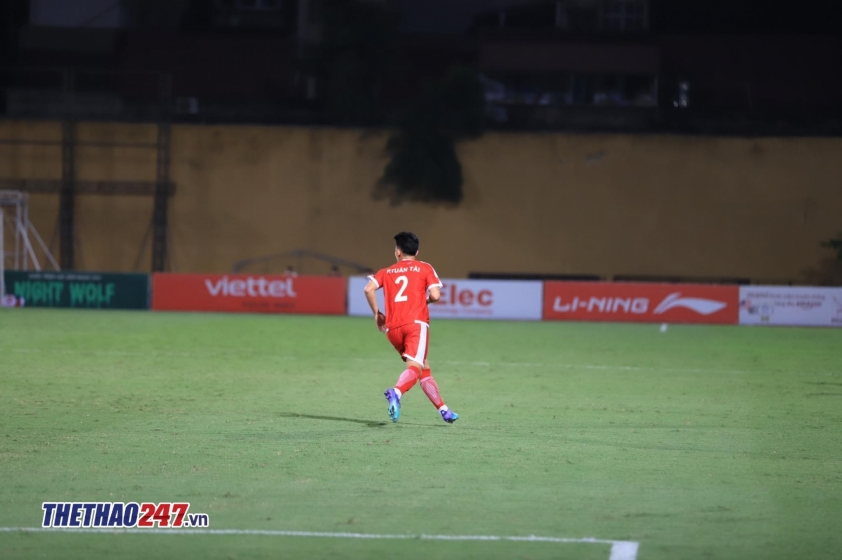 VIDEO: Người hùng U23 Việt Nam chào sân ấn tượng tại V-League 2022 161864