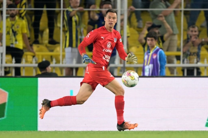 Thủ môn Việt kiều ghi dấu ấn lớn khi được ra sân ở Europa League 169875
