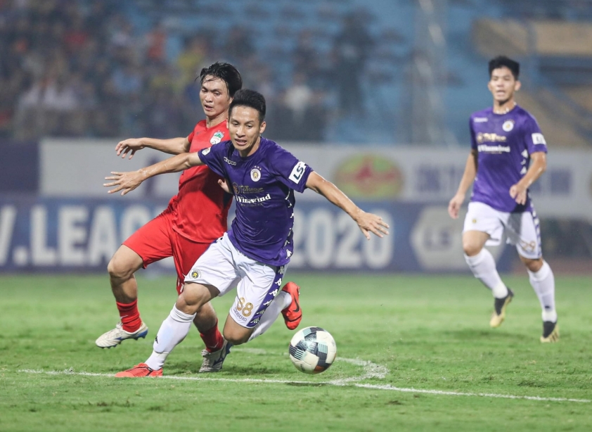 Hà Nội đang có nhiều hơn HAGL 4 điểm