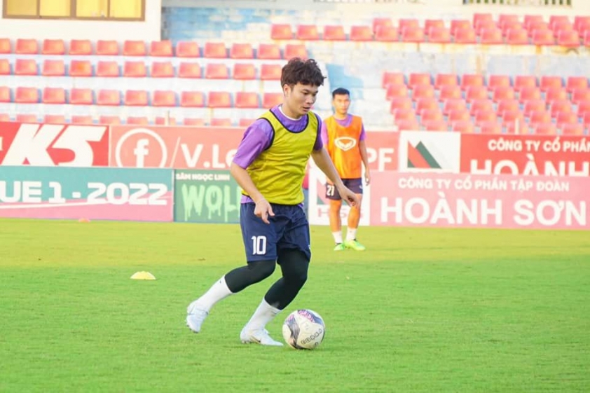 Hồng Lĩnh Hà Tĩnh nhận 'phao cứu sinh' ở cuộc đua trụ hạng V-League 183857