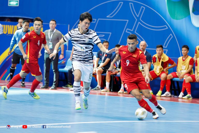 ĐT Việt Nam thắng trận ra quân dễ dàng trước Hàn Quốc