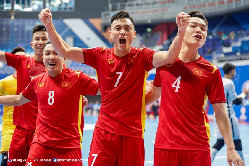 AFC khen Việt Nam hết lời sau thắng lợi cảm xúc ở giải futsal châu Á-195537