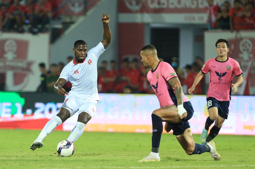 CĐV xúc phạm trọng tài, CLB Hải Phòng bị phạt nặng ở V-League 2022 215112