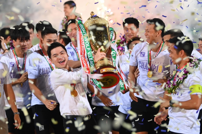 Chủ tịch Hà Nội FC lên tiếng lý giải nguyên nhân chia tay HLV Hàn Quốc-224307