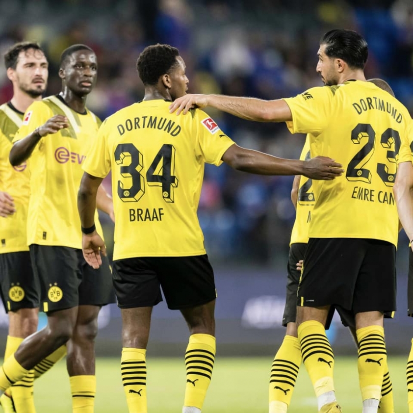 Việt Nam vs Dortmund: Không đơn giản là giao hữu 225740
