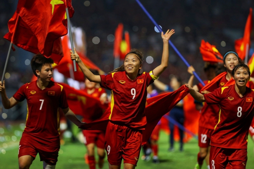 toa-sang-o-chau-au-huynh-nhu-nhan-tin-cuc-vui-tu-dt-viet-nam-240607-1674041510-190155-1676938030.jpg